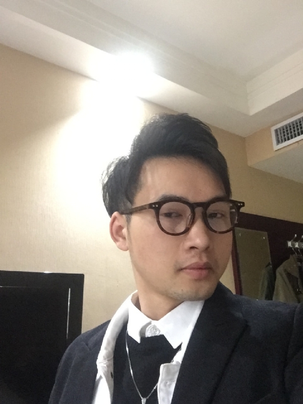 曾亮的第三张照片--芜湖相亲服务中心