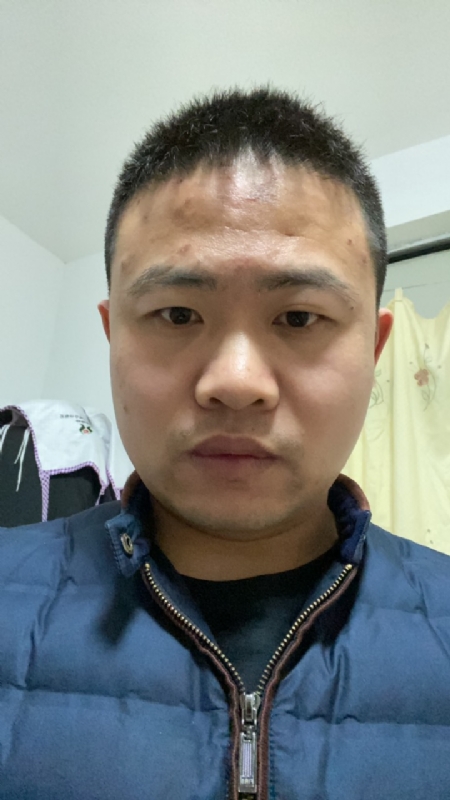 苹果的第一张照片--芜湖相亲服务中心