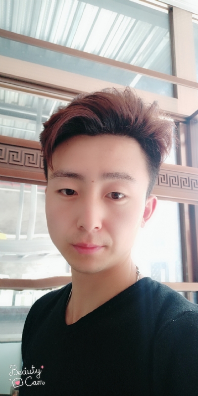 拼命微笑的第二张照片--芜湖相亲服务中心