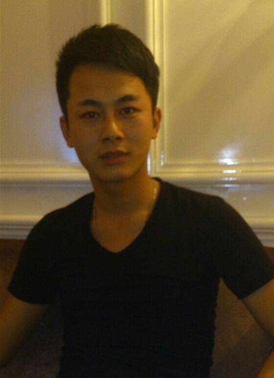 真情的流露的第一张照片--芜湖相亲服务中心