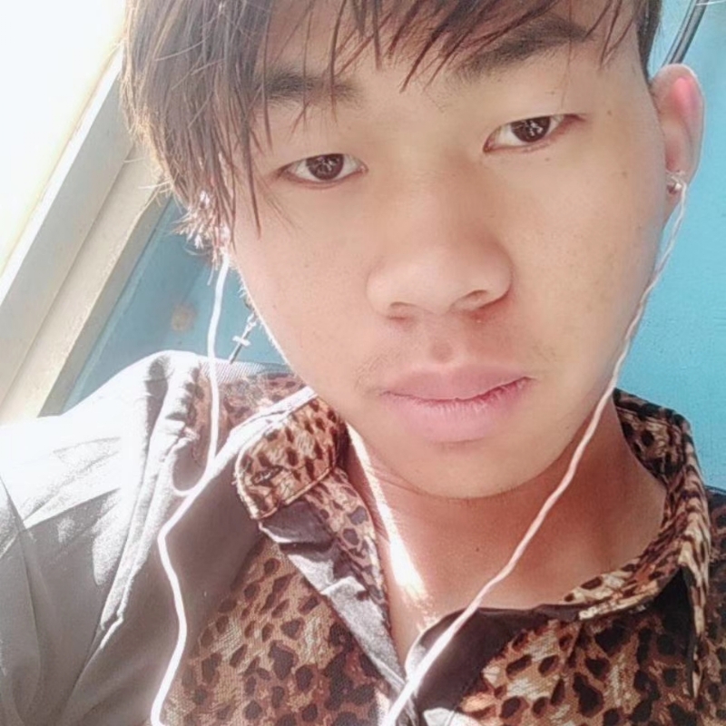 少年不在少的第三张照片--芜湖相亲服务中心