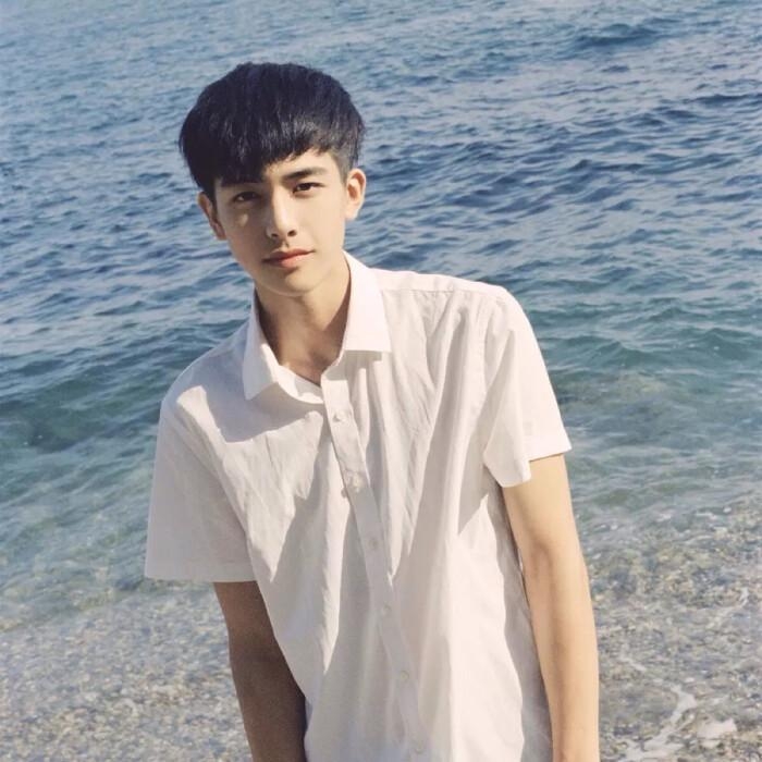 啊巴啊巴的第一张照片--芜湖相亲服务中心