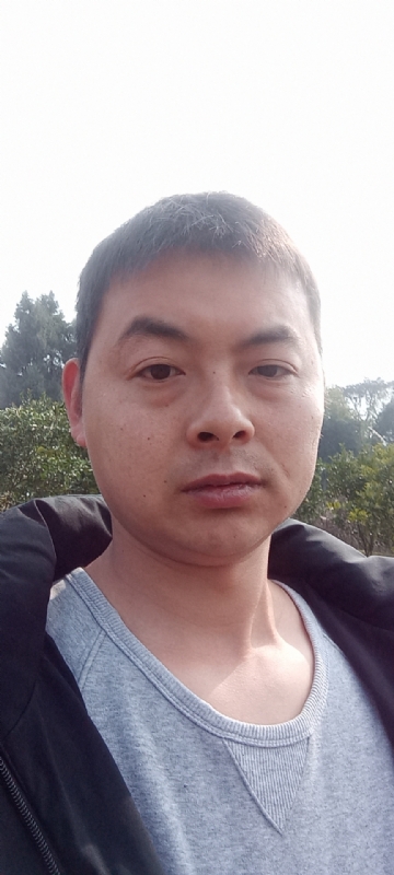 亲亲抱抱我爱你的第一张照片--芜湖相亲服务中心