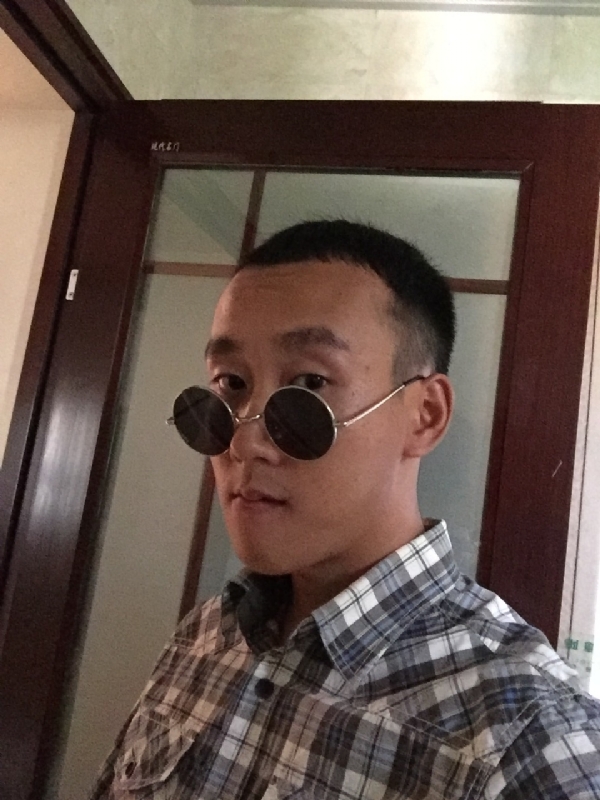 悲喜的第一张照片--芜湖相亲服务中心