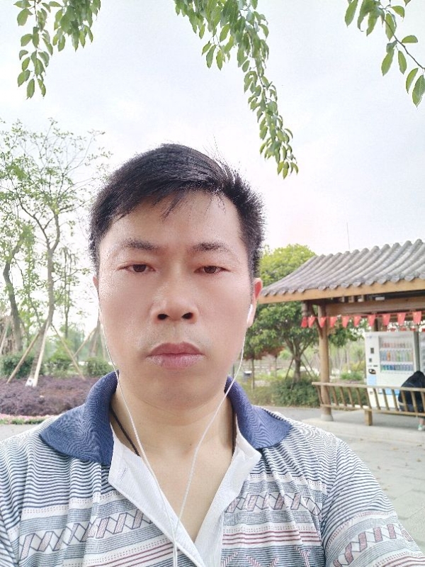 一个人的孤单的第一张照片--芜湖相亲服务中心