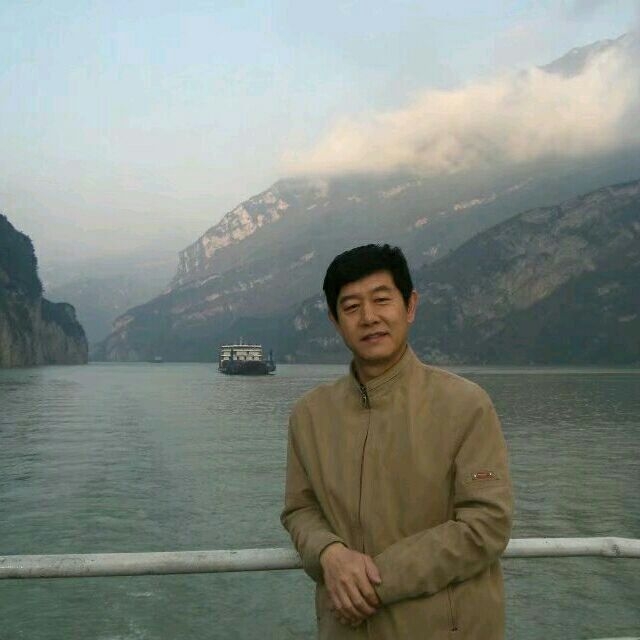 优秀善良1.78的第二张照片--芜湖相亲服务中心