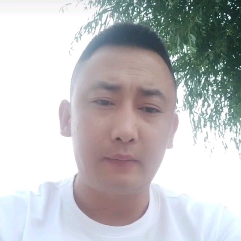 潇洒的第一张照片--芜湖相亲服务中心