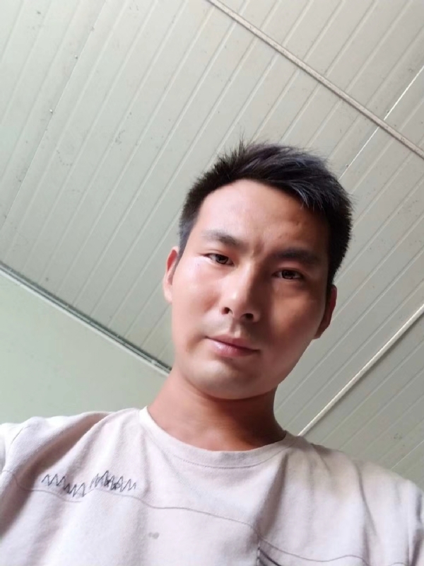 快乐肥宅水的第一张照片--芜湖相亲服务中心