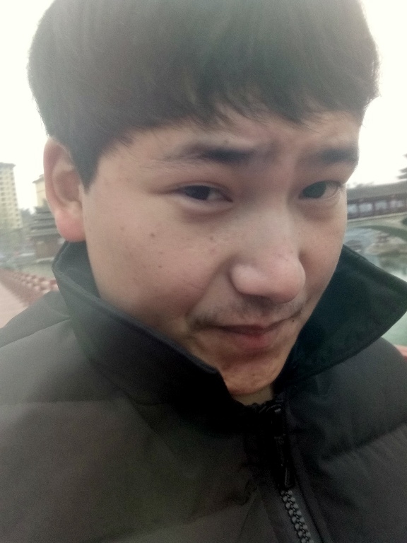 侗族青年作家超超的第二张照片--芜湖相亲服务中心