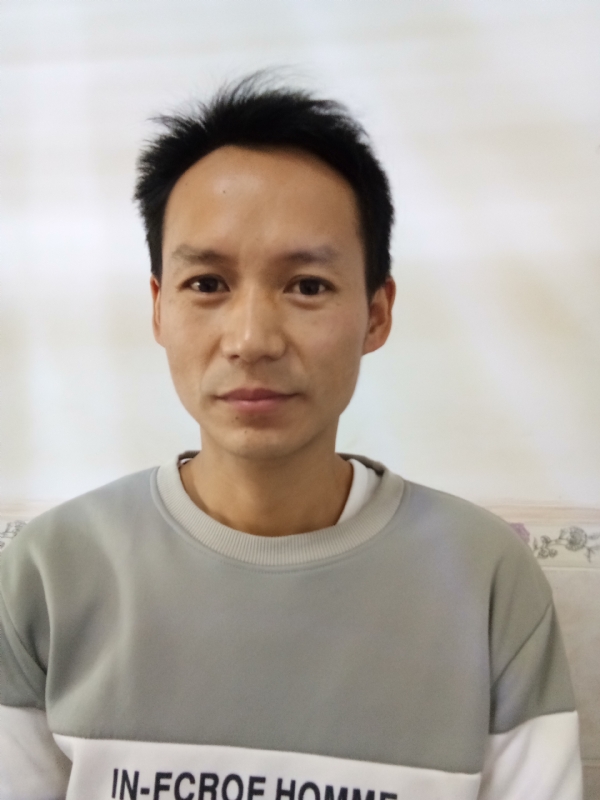 单亲爸爸的第一张照片--芜湖相亲服务中心