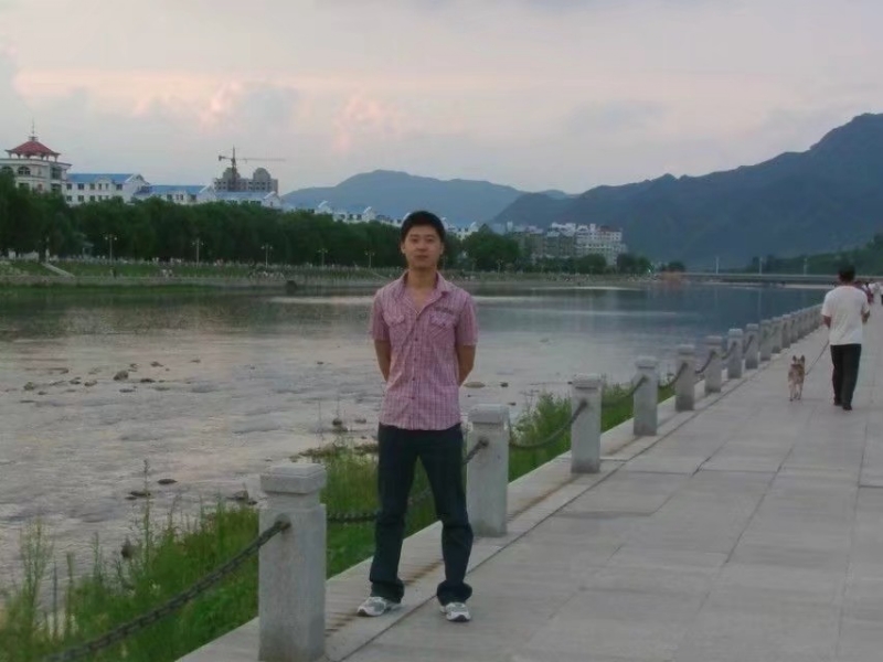 王王的第一张照片--芜湖相亲服务中心