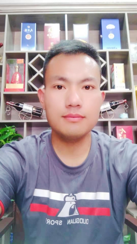 钱乾的第一张照片--芜湖相亲服务中心