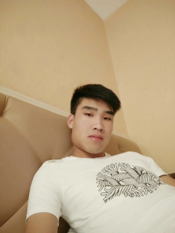 谁不曾孤单上路的第一张照片--芜湖相亲服务中心