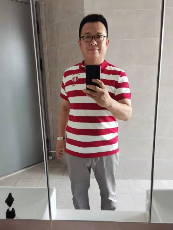 行走的打桩机的第二张照片--芜湖相亲服务中心