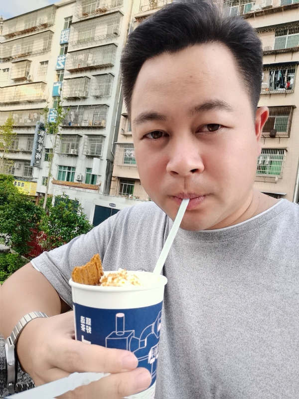 K金o的第一张照片--芜湖相亲服务中心