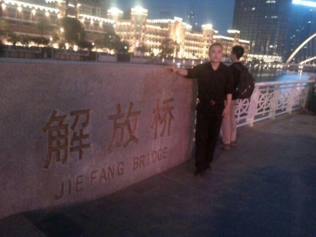 海阔天空的第一张照片--芜湖相亲服务中心