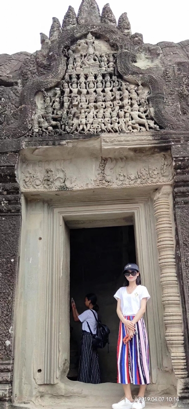 桃花与酒的第一张照片--芜湖相亲服务中心