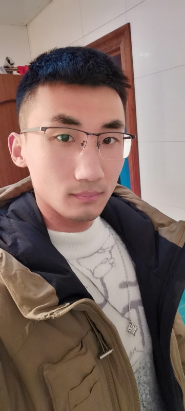 闯红灯吐泡泡的第二张照片--芜湖相亲服务中心