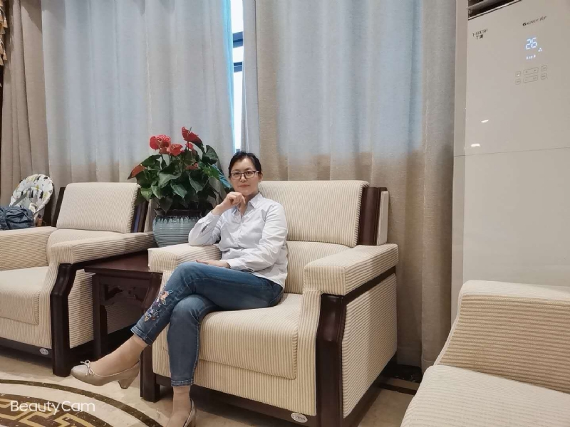 秋水伊人的第一张照片--芜湖相亲服务中心