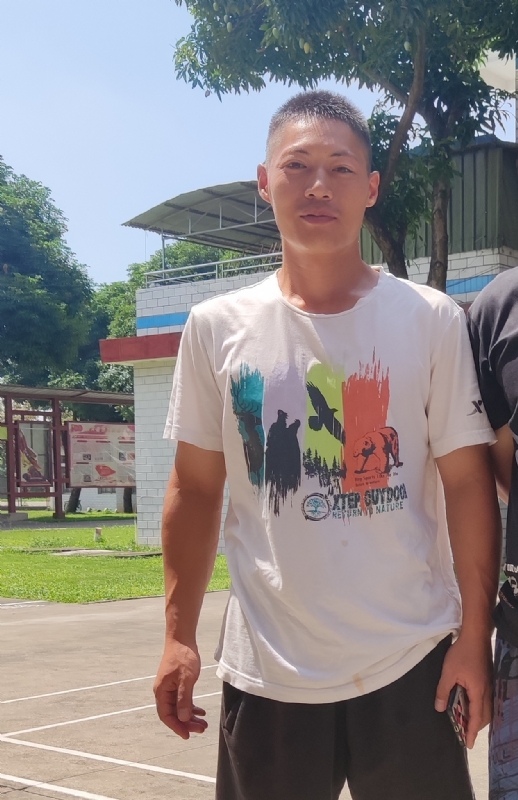 孤鹰的第一张照片--芜湖相亲服务中心