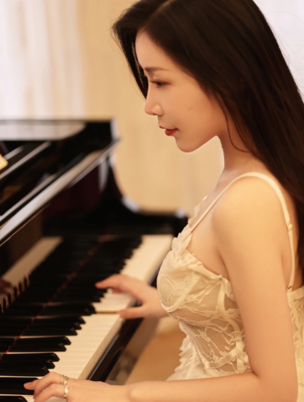 linlin的第二张照片--芜湖相亲服务中心