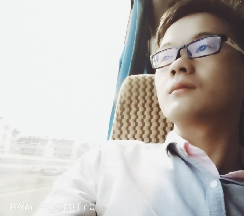 尹骏的第三张照片--芜湖相亲服务中心