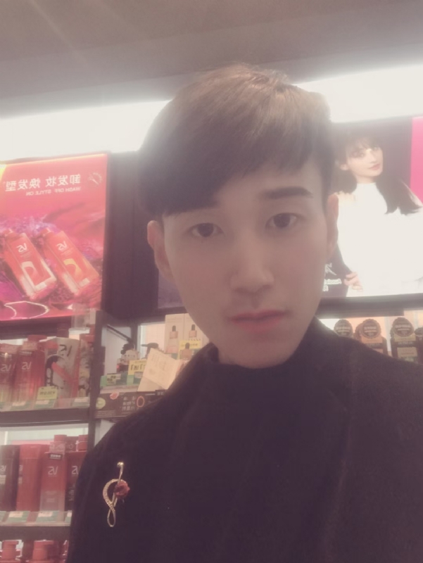 唯美的爱情故事的第一张照片--芜湖相亲服务中心