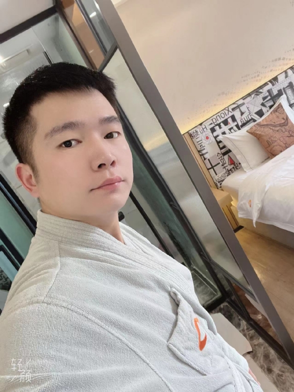 绿帽的第一张照片--芜湖相亲服务中心