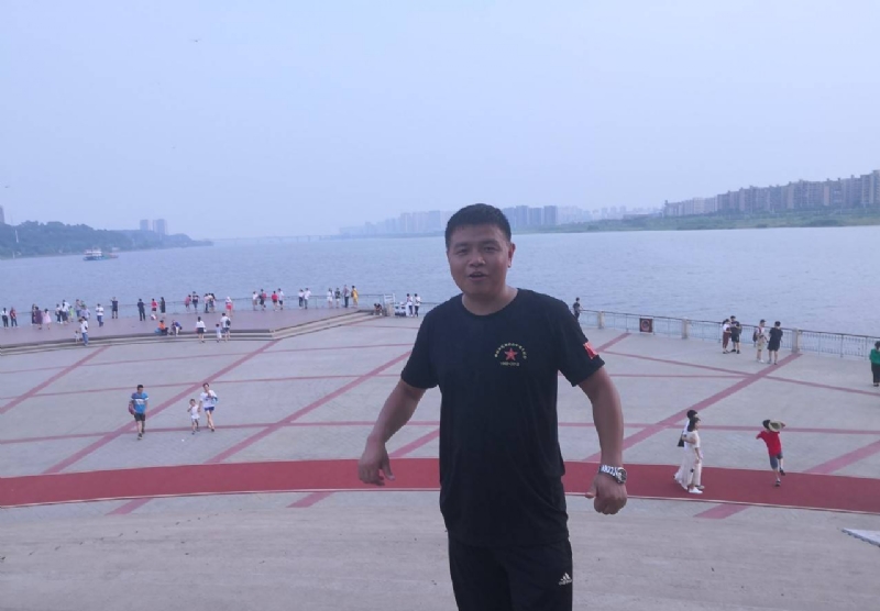 曾经心疼的我的第一张照片--芜湖相亲服务中心