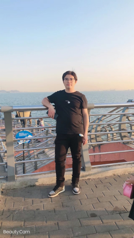 陆迅的第二张照片--芜湖相亲服务中心