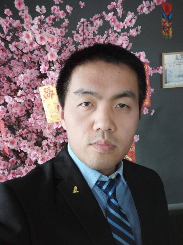 我就是个翻译的第一张照片--芜湖相亲服务中心