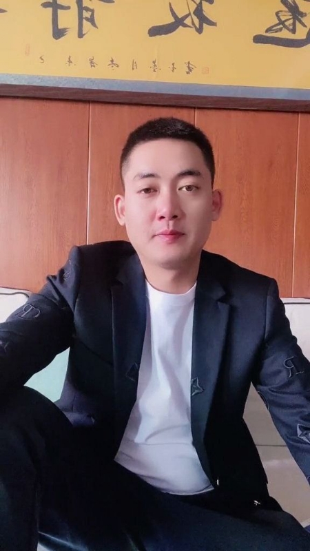 李泽胜的第一张照片--芜湖相亲服务中心