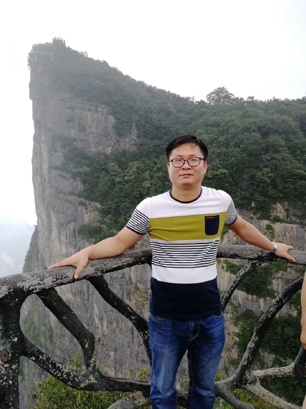 江汉的第一张照片--芜湖相亲服务中心