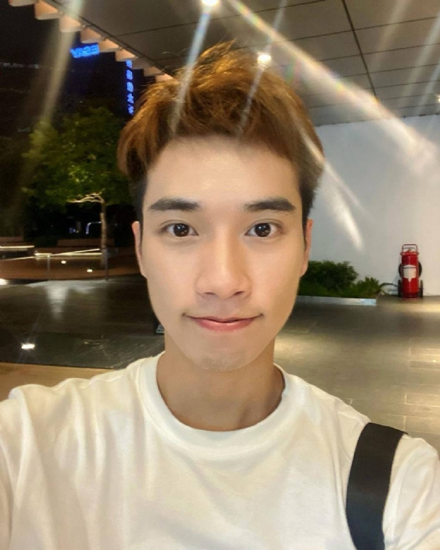 油菜花的第一张照片--芜湖相亲服务中心