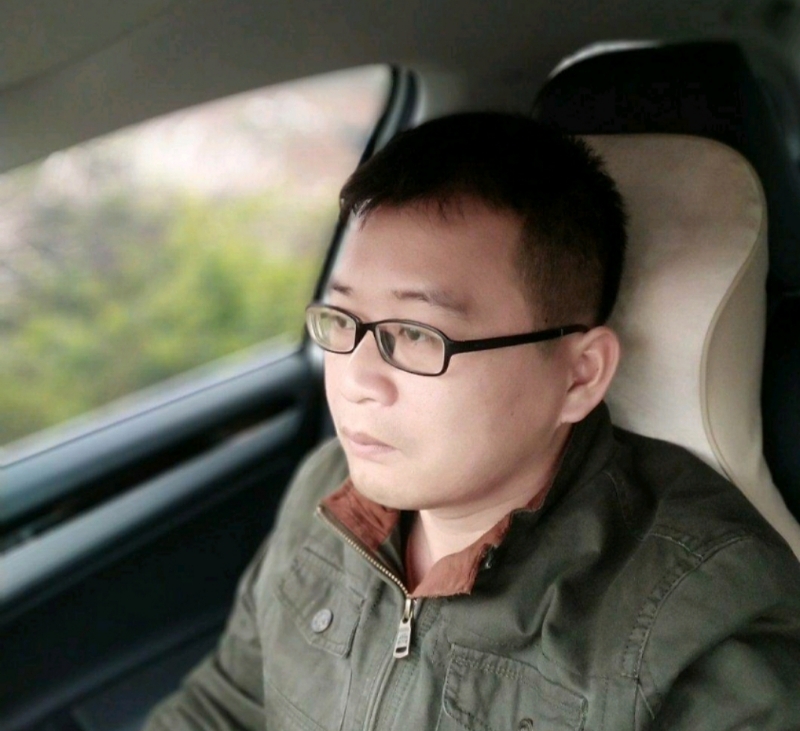 海风吹动你的心的第二张照片--芜湖相亲服务中心