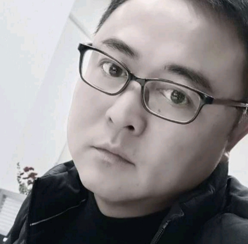 小石头的第一张照片--芜湖相亲服务中心