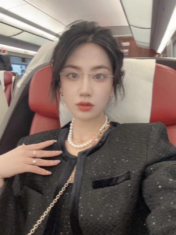 Alma的第三张照片--芜湖相亲服务中心