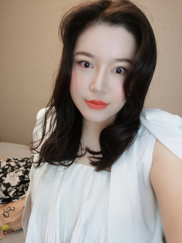 璐璐的第一张照片--芜湖相亲服务中心