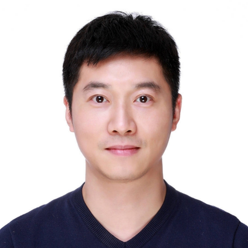 大手牵小手的第一张照片--芜湖相亲服务中心