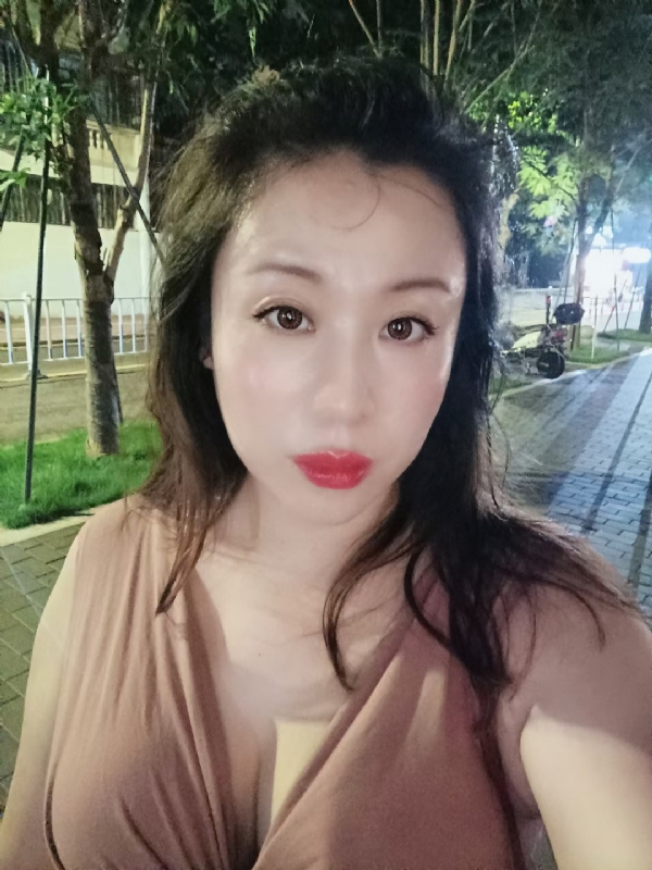 叶子青青的第一张照片--芜湖相亲服务中心