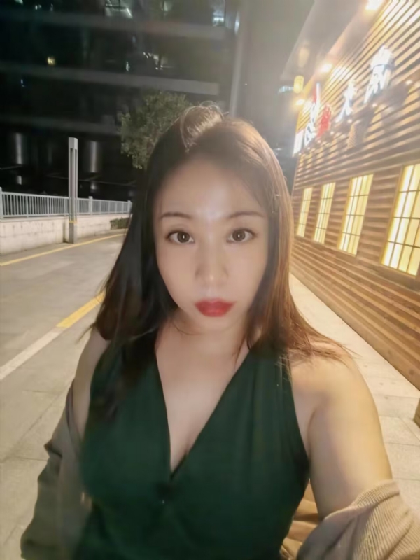 叶子青青的第三张照片--芜湖相亲服务中心