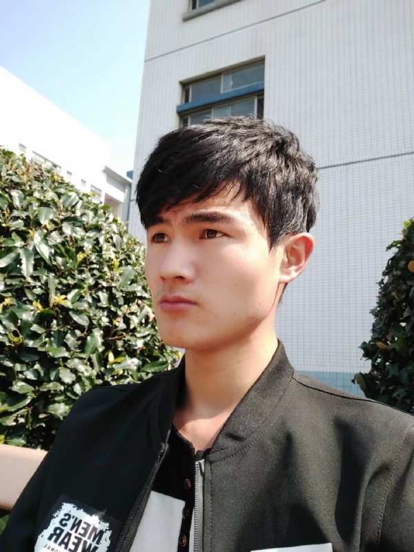 阳光男孩的第四张照片--芜湖相亲服务中心