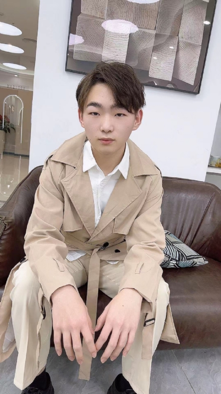 啊哲的第一张照片--芜湖相亲服务中心