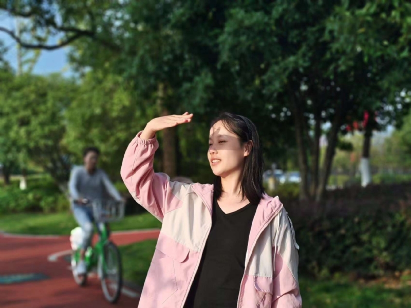 达拉崩吧的第一张照片--芜湖相亲服务中心