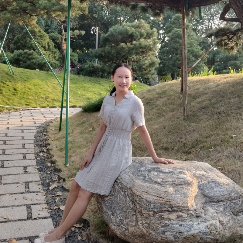 欣欣向荣的第一张照片--芜湖相亲服务中心