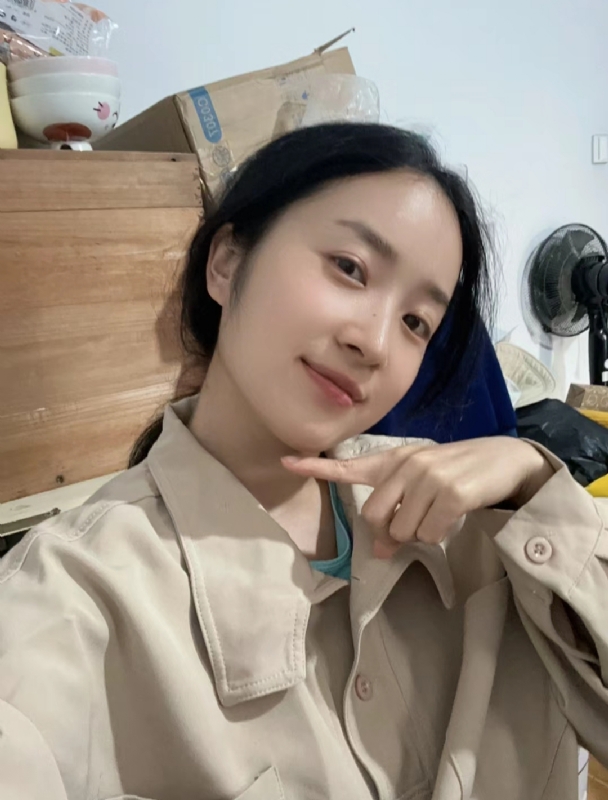 多喝热水的第二张照片--芜湖相亲服务中心