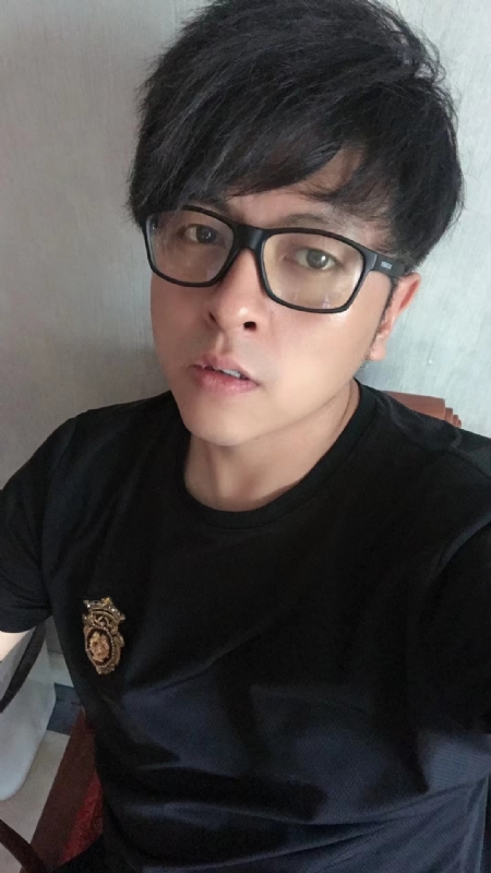 爱你永远不容易的第一张照片--芜湖相亲服务中心