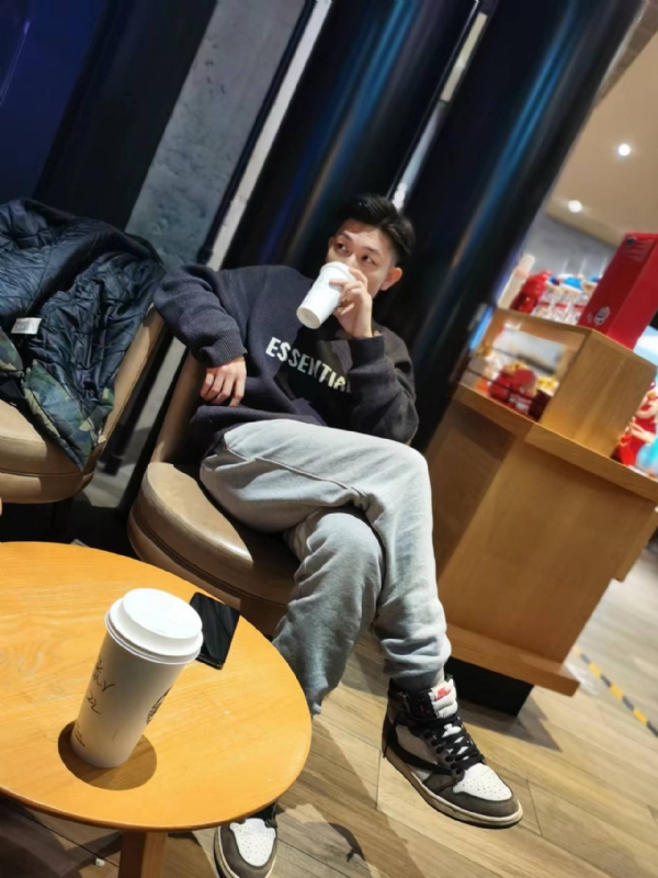 LAZY的第一张照片--芜湖相亲服务中心