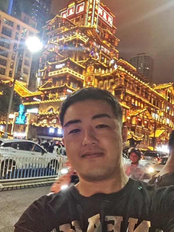 钢铁侠的第一张照片--芜湖相亲服务中心