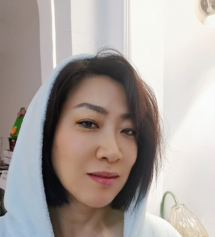 火玫瑰的第一张照片--芜湖相亲服务中心